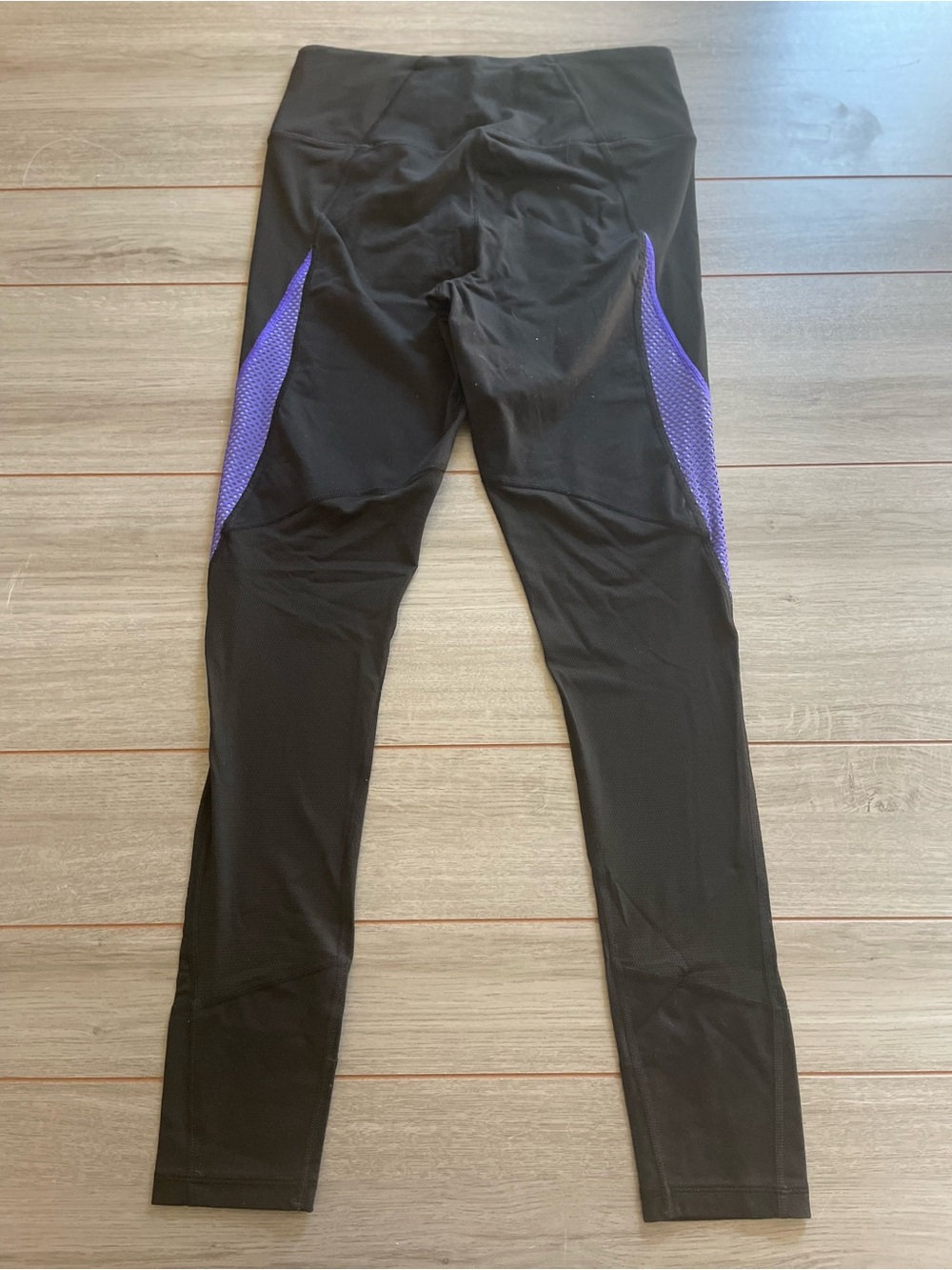 VSX Victoria Sport by Victoria's Secret women's medium athletic leggings - Picture 5 of 6